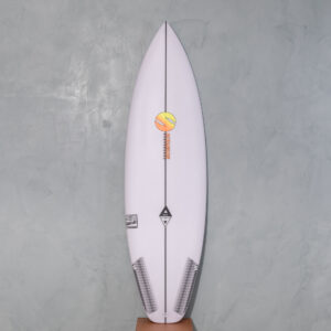Trestles 5’10 x 19,25  x 2,49 x 30L em PU