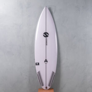 Blacks 5’10 x 19,25  x 2,57 x 30L em PU